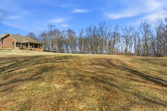 7333 Moore Rd, Greenbrier, TN 37073