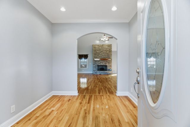 7333 Moore Rd, Greenbrier, TN 37073