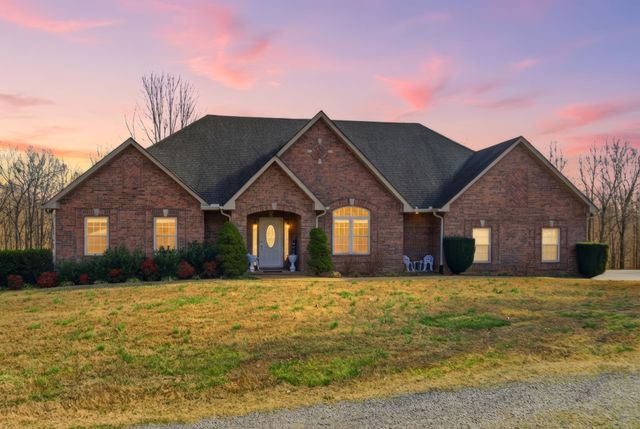 7333 Moore Rd, Greenbrier, TN 37073