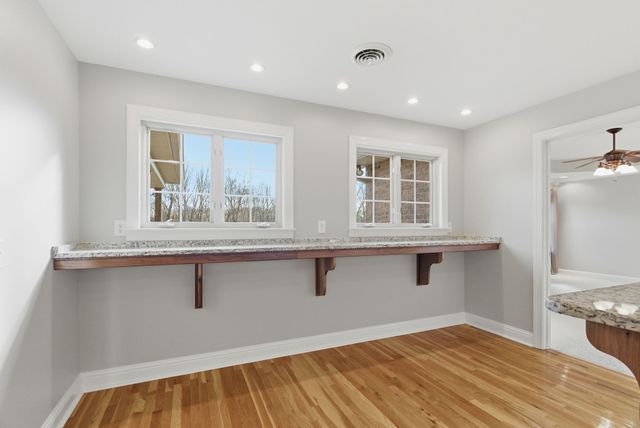 7333 Moore Rd, Greenbrier, TN 37073