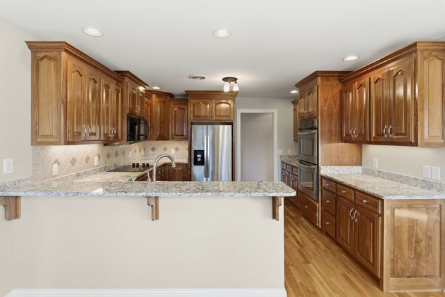 7333 Moore Rd, Greenbrier, TN 37073