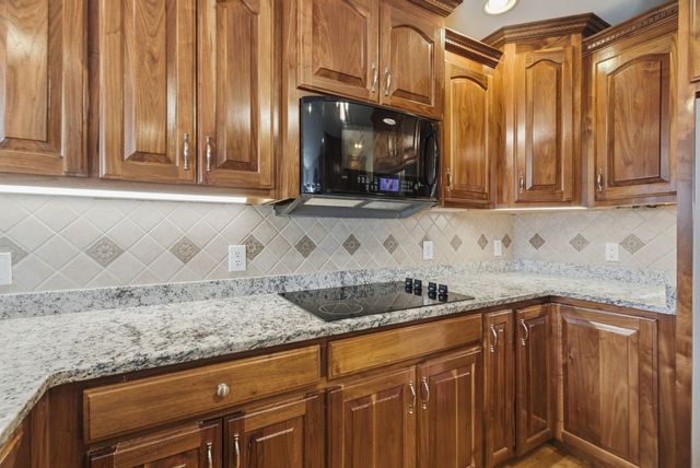 7333 Moore Rd, Greenbrier, TN 37073