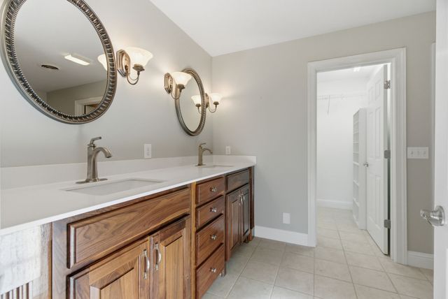 7333 Moore Rd, Greenbrier, TN 37073