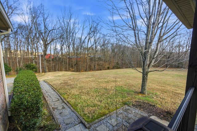 7333 Moore Rd, Greenbrier, TN 37073