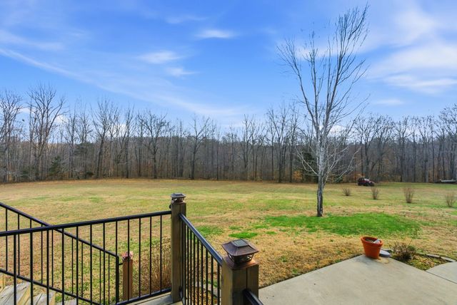 7333 Moore Rd, Greenbrier, TN 37073