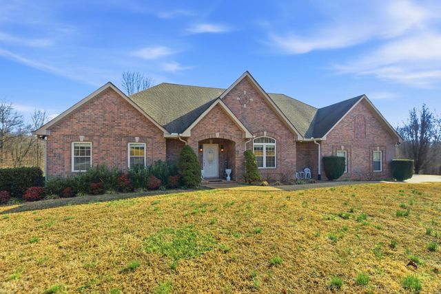 7333 Moore Rd, Greenbrier, TN 37073