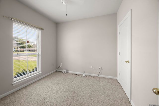 14473 Lake Crossing Dr, Gonzales, LA 70737