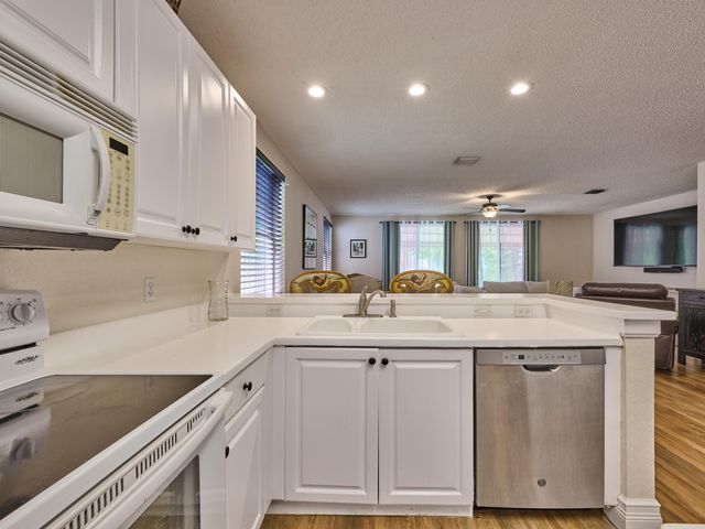 2067 Cezanne Road, West Palm Beach, FL 33409