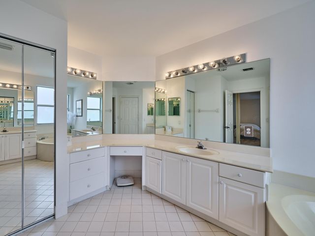 2067 Cezanne Road, West Palm Beach, FL 33409