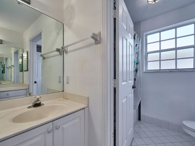 2067 Cezanne Road, West Palm Beach, FL 33409