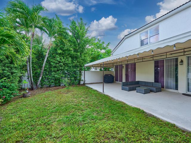 2067 Cezanne Road, West Palm Beach, FL 33409