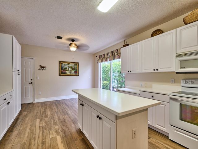 2067 Cezanne Road, West Palm Beach, FL 33409