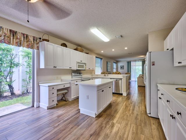 2067 Cezanne Road, West Palm Beach, FL 33409