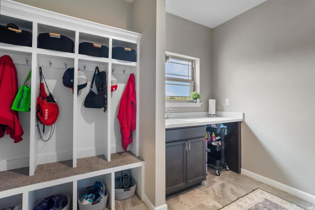4136 Lake Windemere Lane, Kokomo, IN 46902