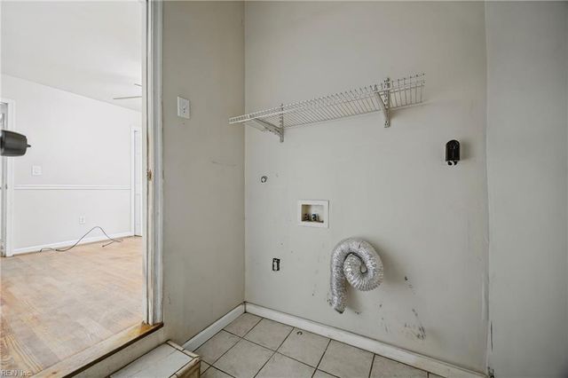 312 S Curry ST, Hampton, VA 23663