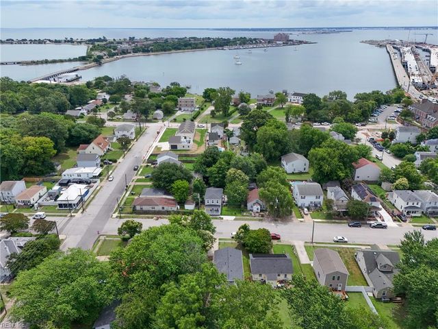 312 S Curry ST, Hampton, VA 23663