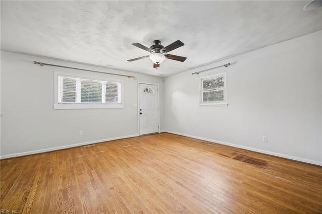 312 S Curry ST, Hampton, VA 23663