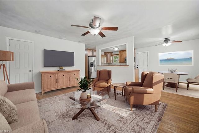 312 S Curry ST, Hampton, VA 23663
