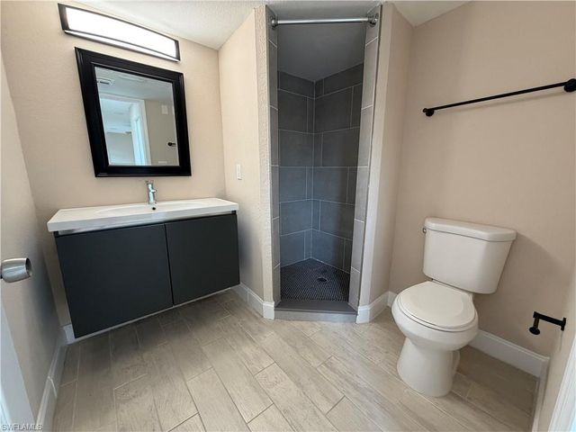 5317 Summerlin RD # 1701, Fort Myers, FL 33919