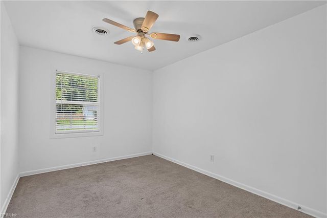 7202 Hopkins CIR, Gloucester, VA 23061