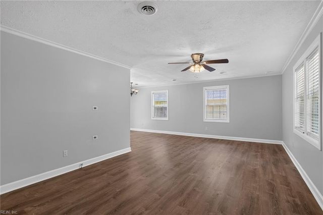 7202 Hopkins CIR, Gloucester, VA 23061
