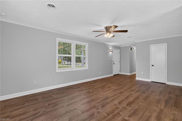 7202 Hopkins CIR, Gloucester, VA 23061