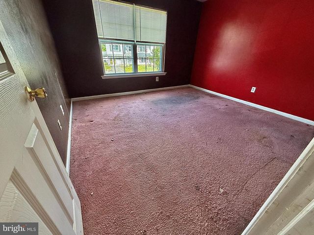 1129 SCHOOL HOUSE LN, Quakertown, PA 18951