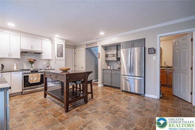 67 Ridge Run Road, East Rockhill Twp, PA 18960