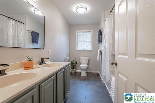 67 Ridge Run Road, East Rockhill Twp, PA 18960