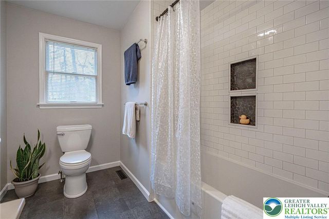 67 Ridge Run Road, East Rockhill Twp, PA 18960