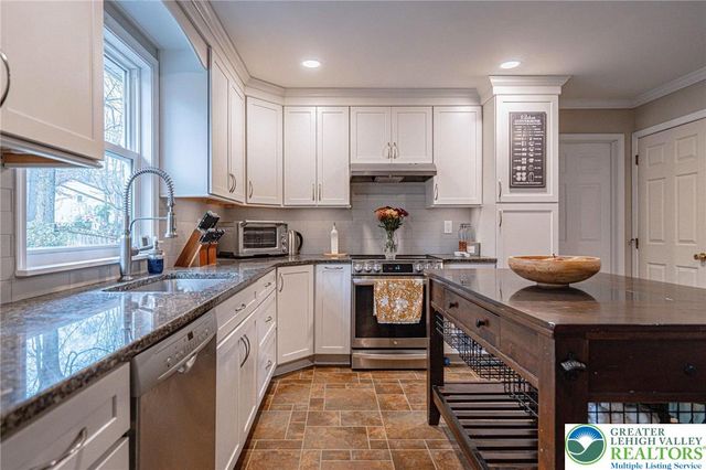 67 Ridge Run Road, East Rockhill Twp, PA 18960