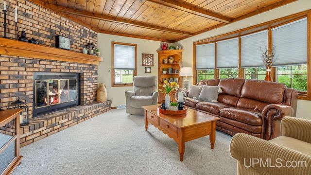 1511 W C St, Iron Mountain, MI 49801