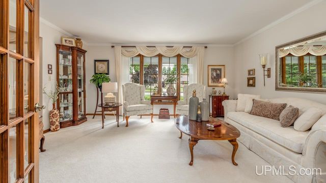 1511 W C St, Iron Mountain, MI 49801