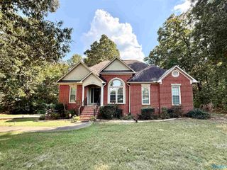 105 Riverview Lane, Glencoe, AL 35905