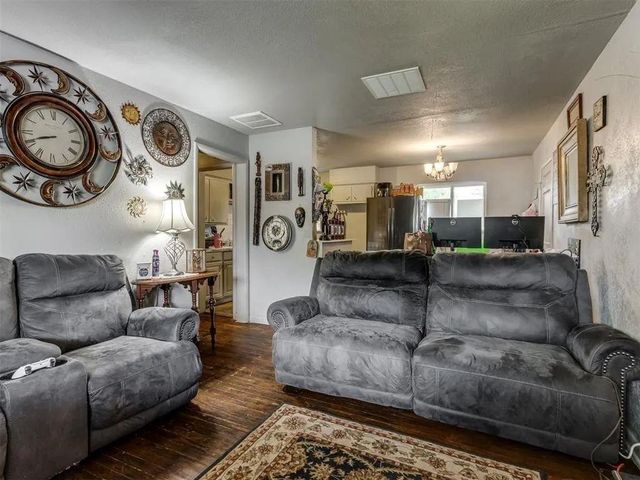 9404 NE 13th Street, Midwest City, OK 73130