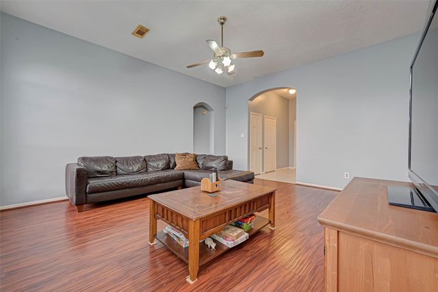 11563 Withers Way Circle, Houston, TX 77065