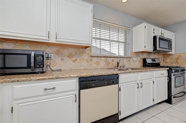 11563 Withers Way Circle, Houston, TX 77065