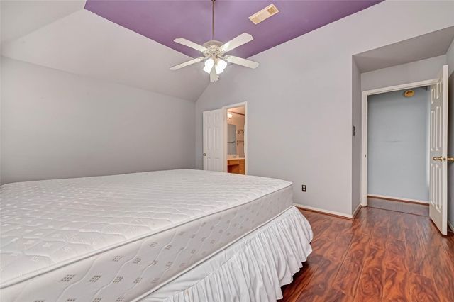 11563 Withers Way Circle, Houston, TX 77065