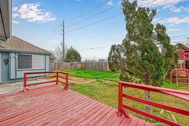 11563 Withers Way Circle, Houston, TX 77065