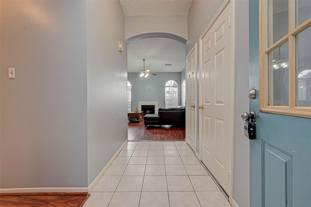 11563 Withers Way Circle, Houston, TX 77065