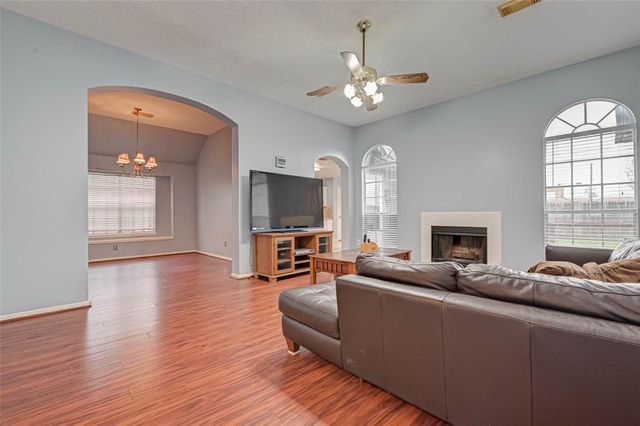 11563 Withers Way Circle, Houston, TX 77065