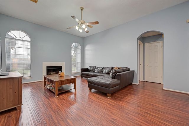 11563 Withers Way Circle, Houston, TX 77065