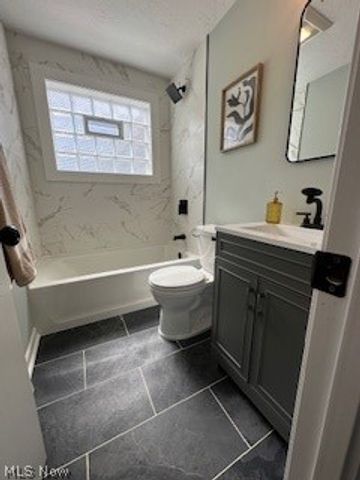 19314 Muskoka Avenue, Cleveland, OH 44119