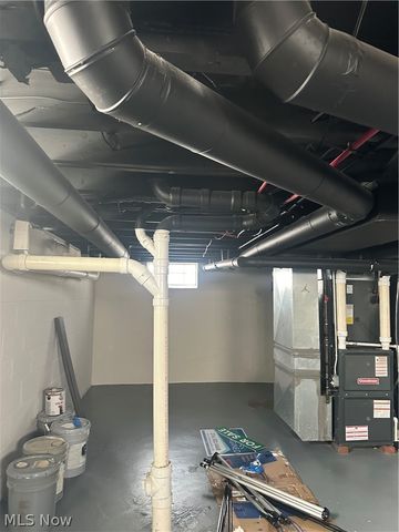 19314 Muskoka Avenue, Cleveland, OH 44119