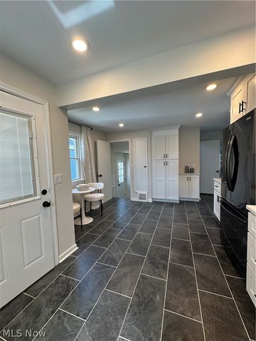 19314 Muskoka Avenue, Cleveland, OH 44119