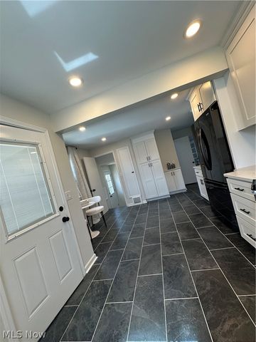 19314 Muskoka Avenue, Cleveland, OH 44119