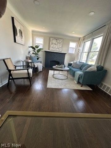 19314 Muskoka Avenue, Cleveland, OH 44119