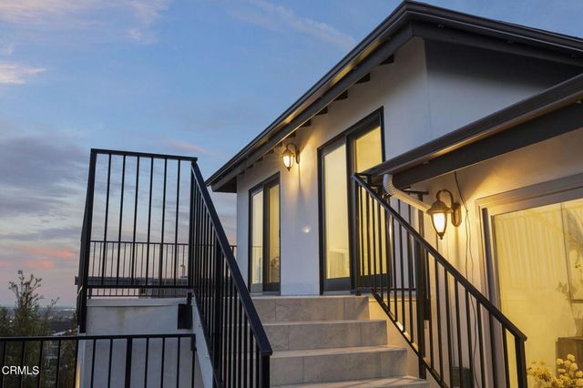 542 Valley View Way, Ventura, CA 93003