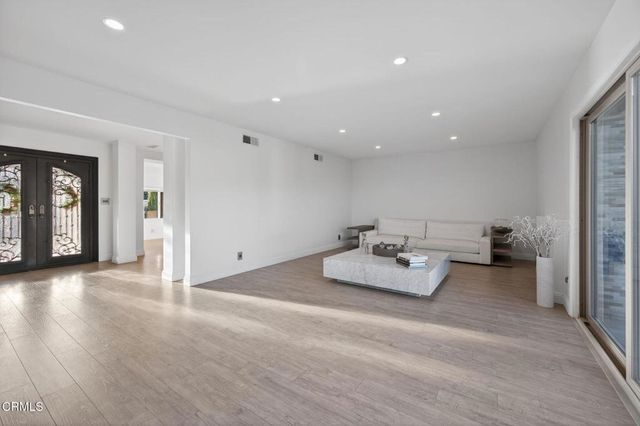 542 Valley View Way, Ventura, CA 93003