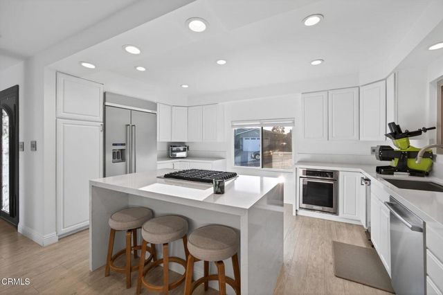 542 Valley View Way, Ventura, CA 93003